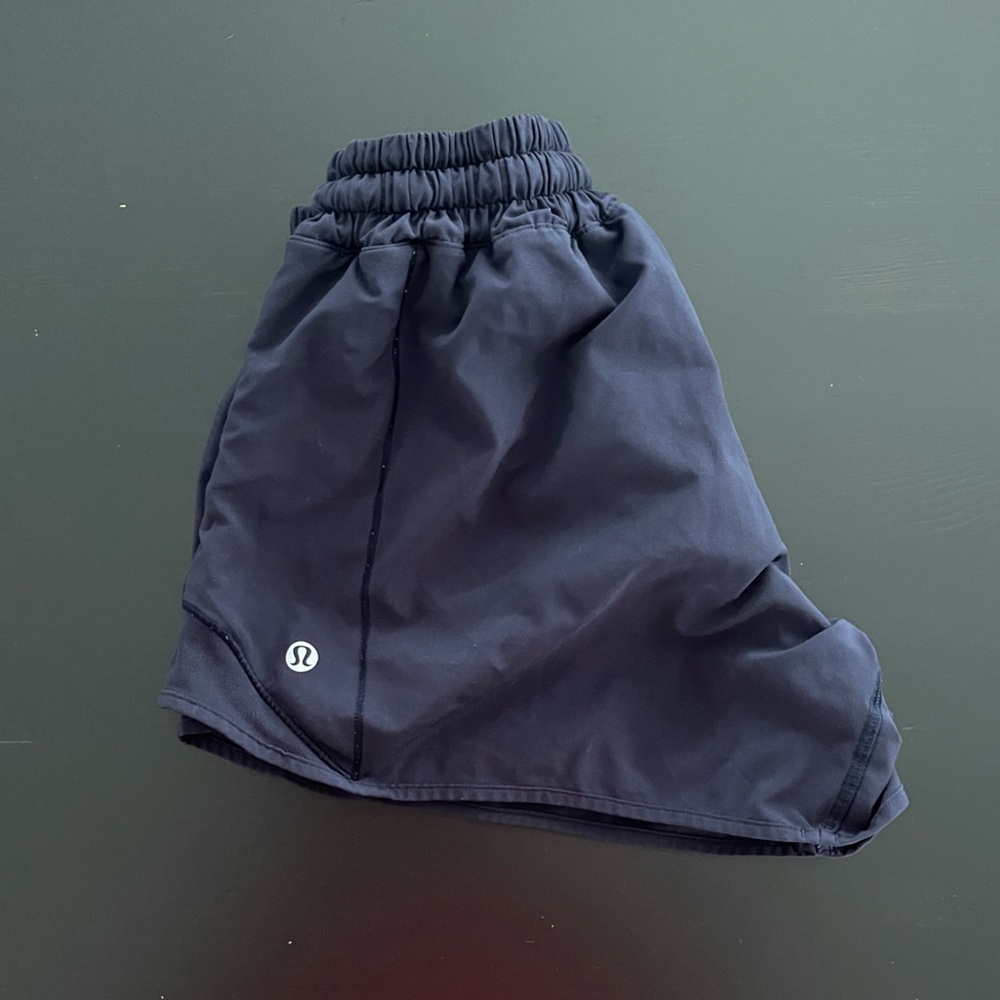 Lululemon Hotty Hot Short 2.5”